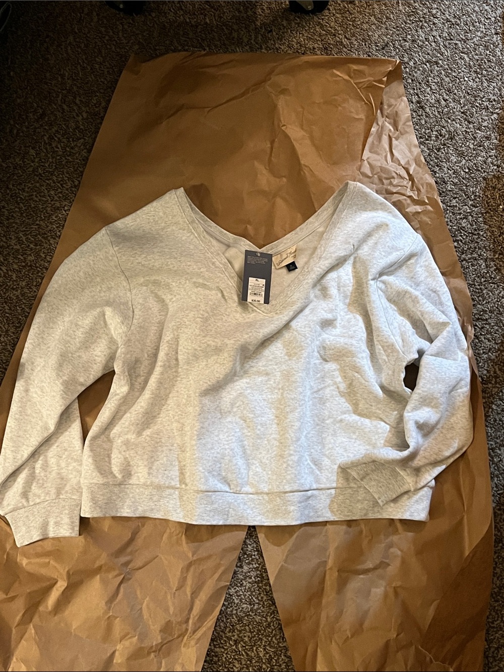 Universal Thread Light Gray V-Neck Pullover Sweater